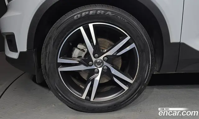 Volvo XC40 2021 2.0 автомат (гидро), миниатюра 5 Volvo XC40 2021 2.0 автомат (гидро), миниатюра 5