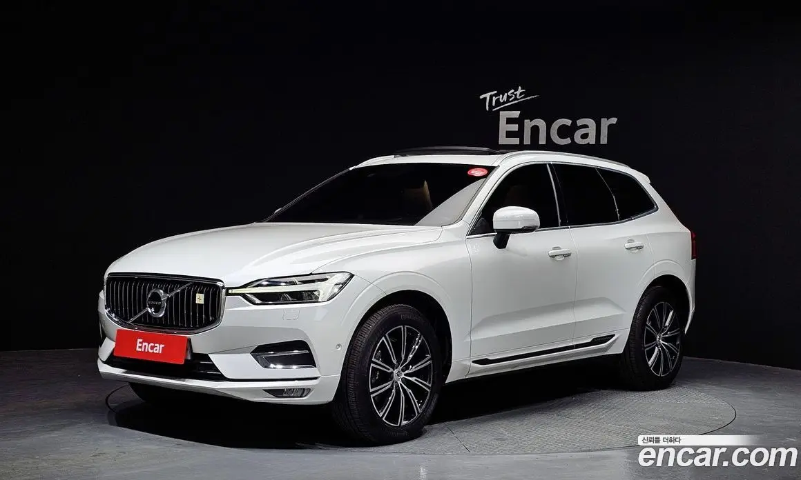 Volvo XC60 2020 2.0 автомат (гидро), фото 1 Volvo XC60 2020 2.0 автомат (гидро), фото 1