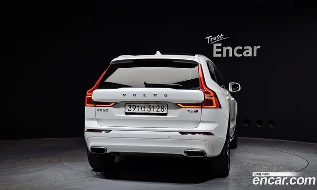 Volvo XC60 2020 2.0 автомат (гидро), миниатюра 4 Volvo XC60 2020 2.0 автомат (гидро), миниатюра 4