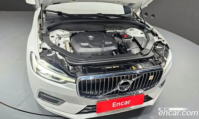 Volvo XC60 2020 2.0 автомат (гидро), миниатюра 6 Volvo XC60 2020 2.0 автомат (гидро), миниатюра 6