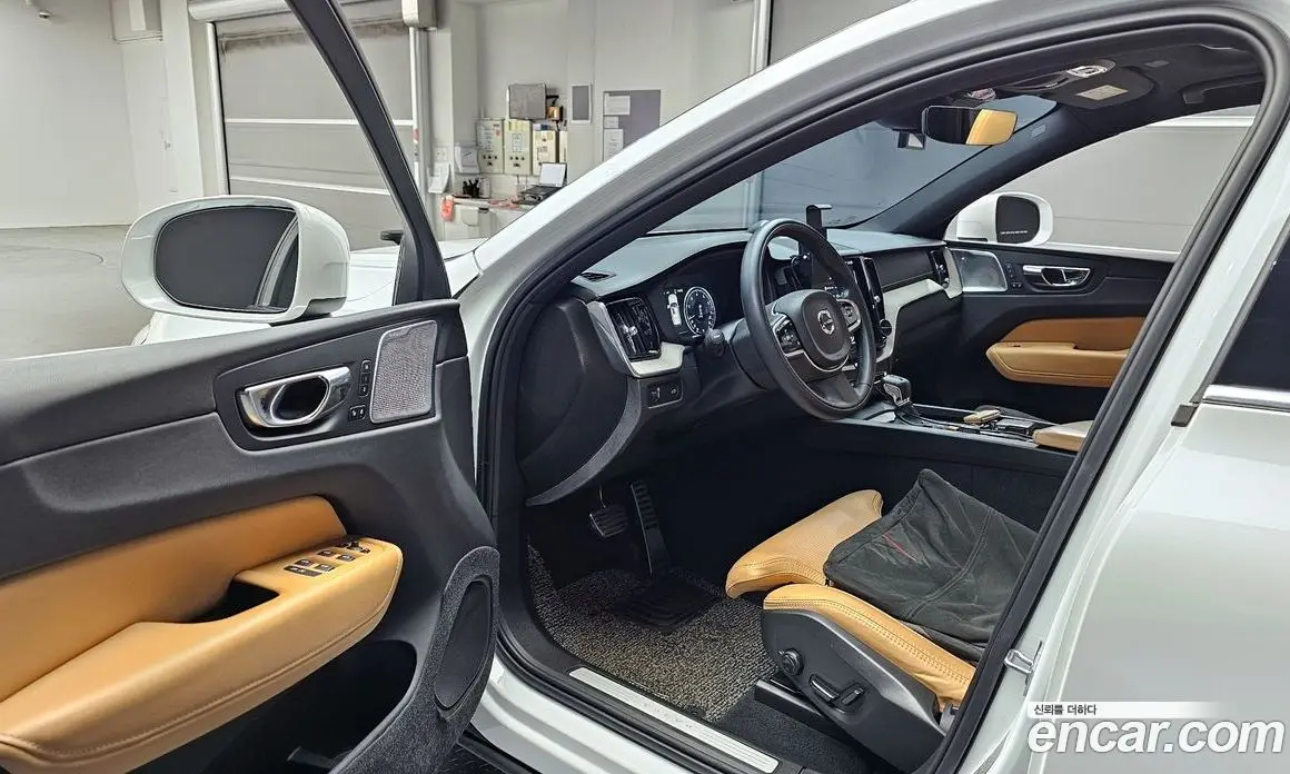 Volvo XC60 2020 2.0 автомат (гидро), фото 10 Volvo XC60 2020 2.0 автомат (гидро), фото 10