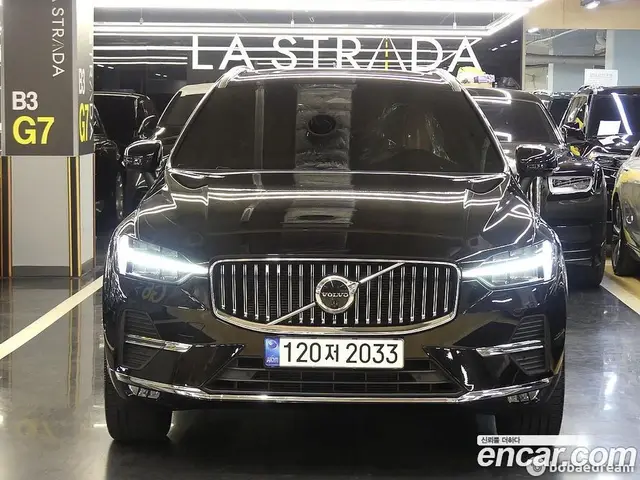 Volvo XC60, 2022, 48 636 км