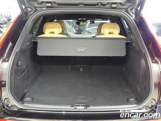 Volvo XC60 2022 2.0 автомат (гидро), миниатюра 4 Volvo XC60 2022 2.0 автомат (гидро), миниатюра 4
