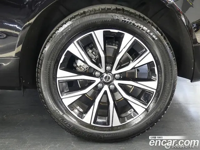 Volvo XC60 2022 2.0 автомат (гидро), миниатюра 5 Volvo XC60 2022 2.0 автомат (гидро), миниатюра 5