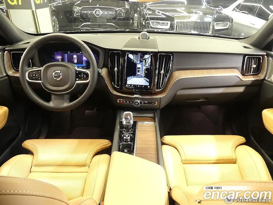 Volvo XC60 2022 2.0 автомат (гидро), фото 7 Volvo XC60 2022 2.0 автомат (гидро), фото 7
