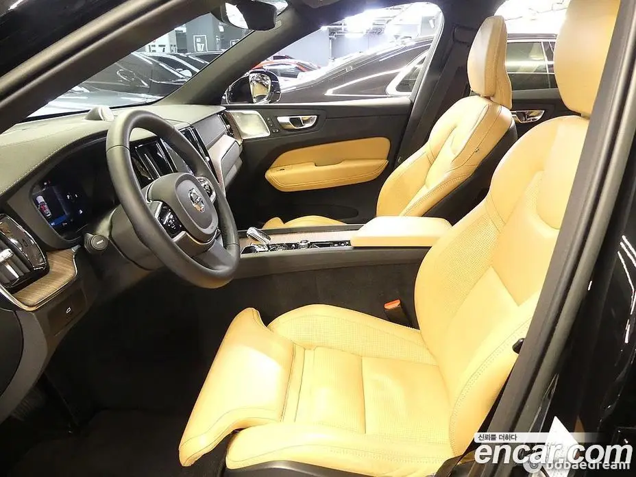 Volvo XC60 2022 2.0 автомат (гидро), фото 10 Volvo XC60 2022 2.0 автомат (гидро), фото 10