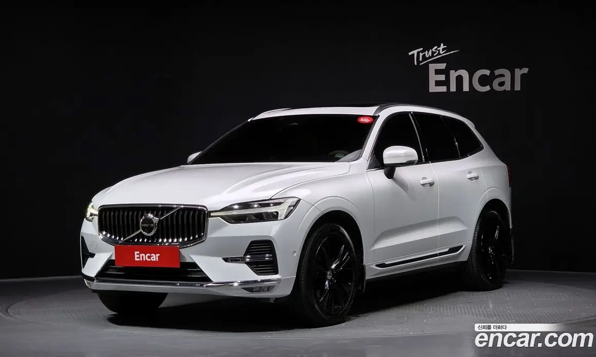 Volvo XC60 2022 2.0 автомат (гидро), фото 1 Volvo XC60 2022 2.0 автомат (гидро), фото 1