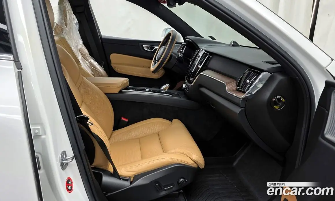 Volvo XC60 2022 2.0 автомат (гидро), фото 17 Volvo XC60 2022 2.0 автомат (гидро), фото 17