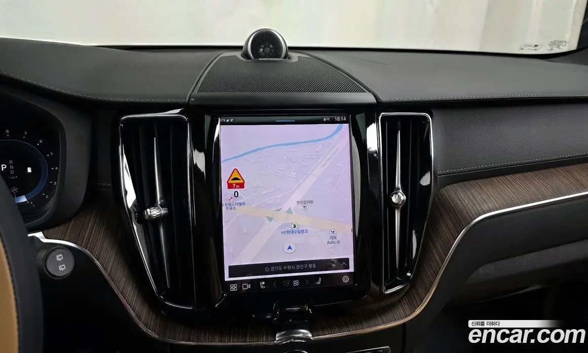 Volvo XC60 2022 2.0 автомат (гидро), фото 20 Volvo XC60 2022 2.0 автомат (гидро), фото 20