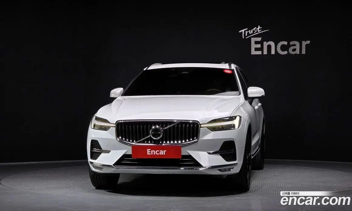 Volvo XC60 2022 2.0 автомат (гидро), фото 3 Volvo XC60 2022 2.0 автомат (гидро), фото 3