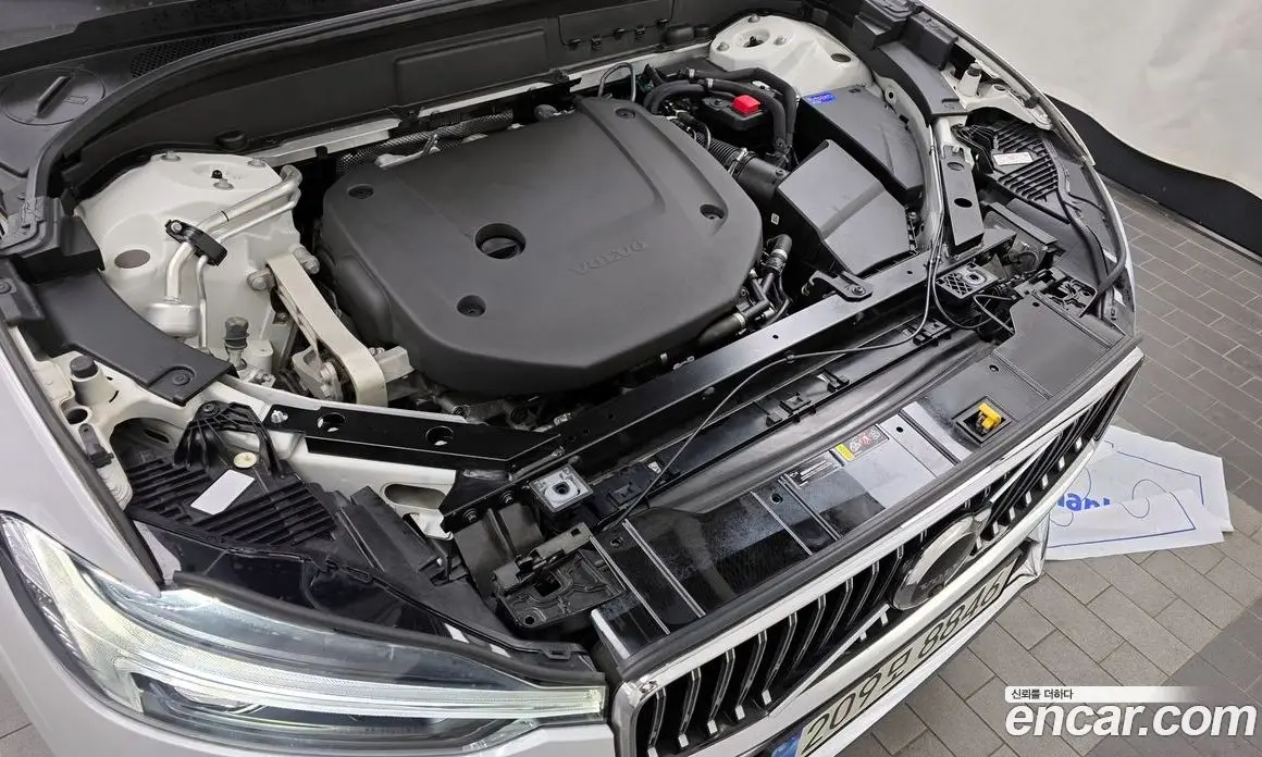 Volvo XC60 2022 2.0 автомат (гидро), фото 6 Volvo XC60 2022 2.0 автомат (гидро), фото 6