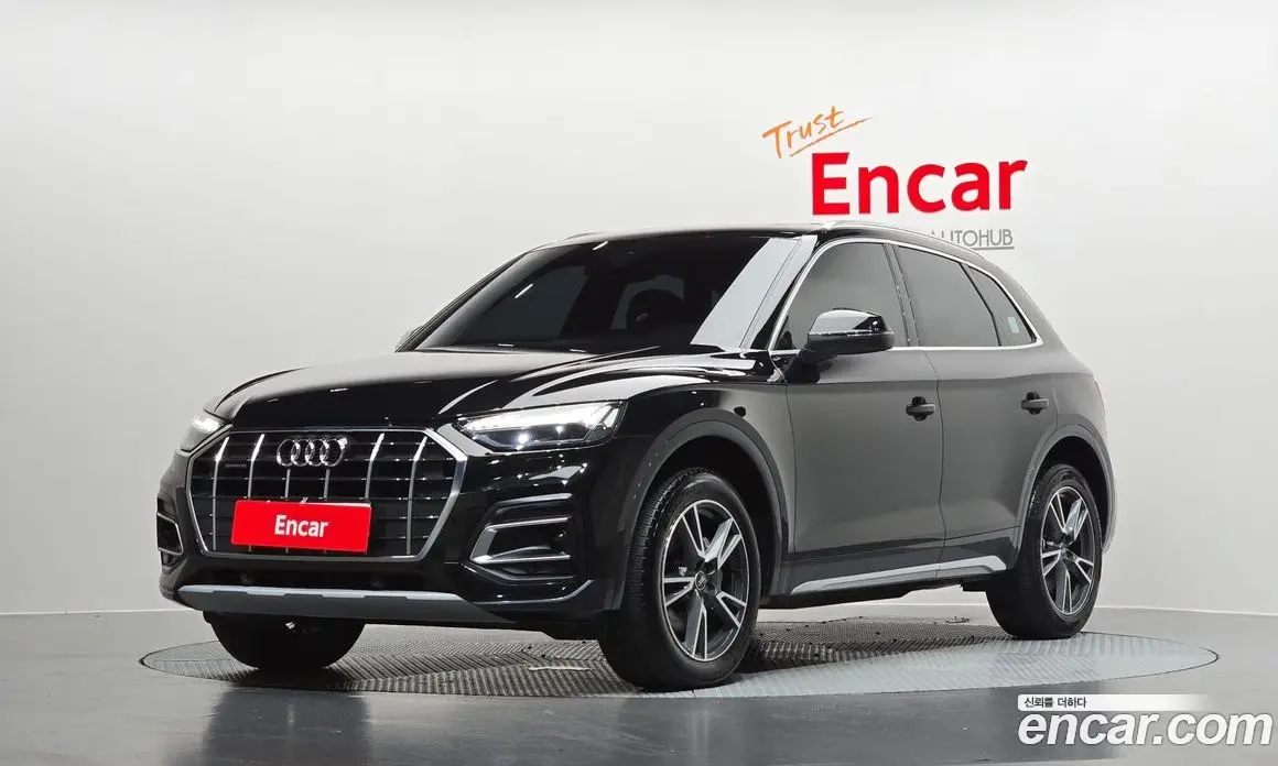Audi Q5 2021 2.0 автомат (гидро), фото 1 Audi Q5 2021 2.0 автомат (гидро), фото 1