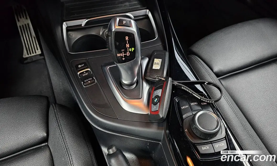 BMW 1 серия 2019 2.0 автомат (гидро), фото 12