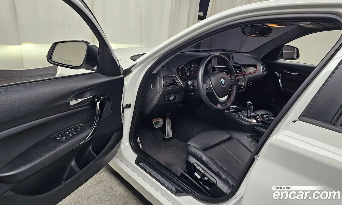 BMW 1 серия 2019 2.0 автомат (гидро), фото 13