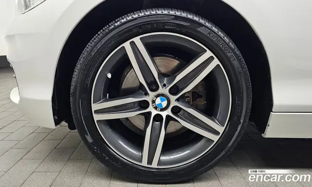 BMW 1 серия 2019 2.0 автомат (гидро), миниатюра 5