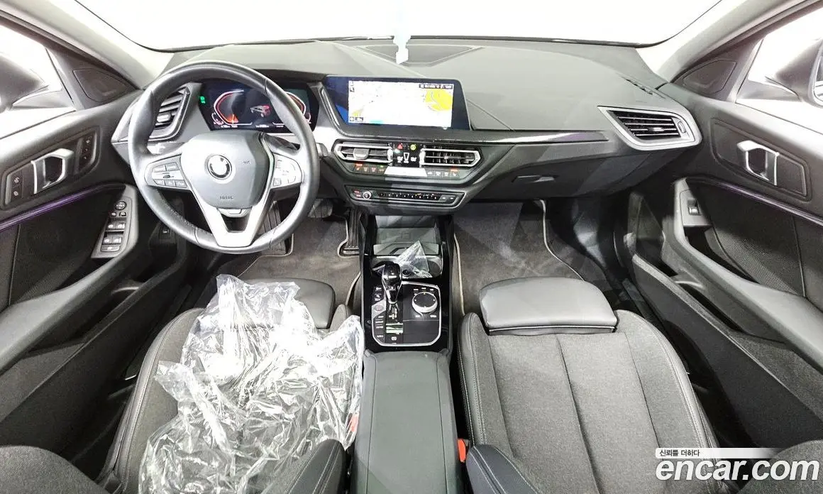 BMW 1 серия 2023 2.0 автомат (гидро), фото 10 BMW 1 серия 2023 2.0 автомат (гидро), фото 10