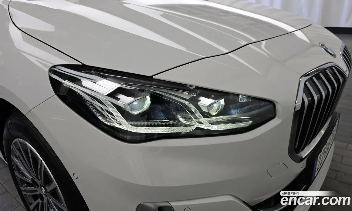 BMW 2 серия 2024 2.0 автомат (гидро), фото 8