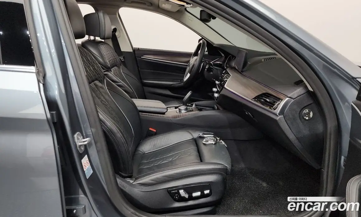 BMW 5 серия 2018 2.0 автомат (гидро), фото 16