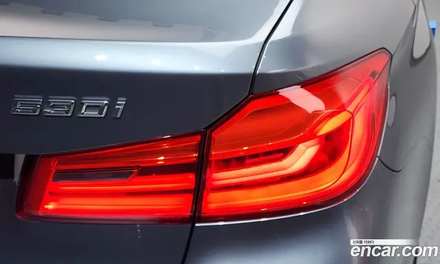 BMW 5 серия 2018 2.0 автомат (гидро), миниатюра 9