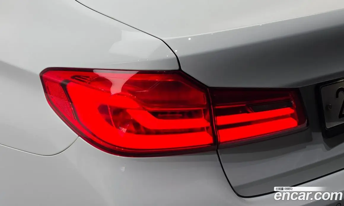 BMW 5 серия 2019 2.0 автомат (гидро), фото 9 BMW 5 серия 2019 2.0 автомат (гидро), фото 9