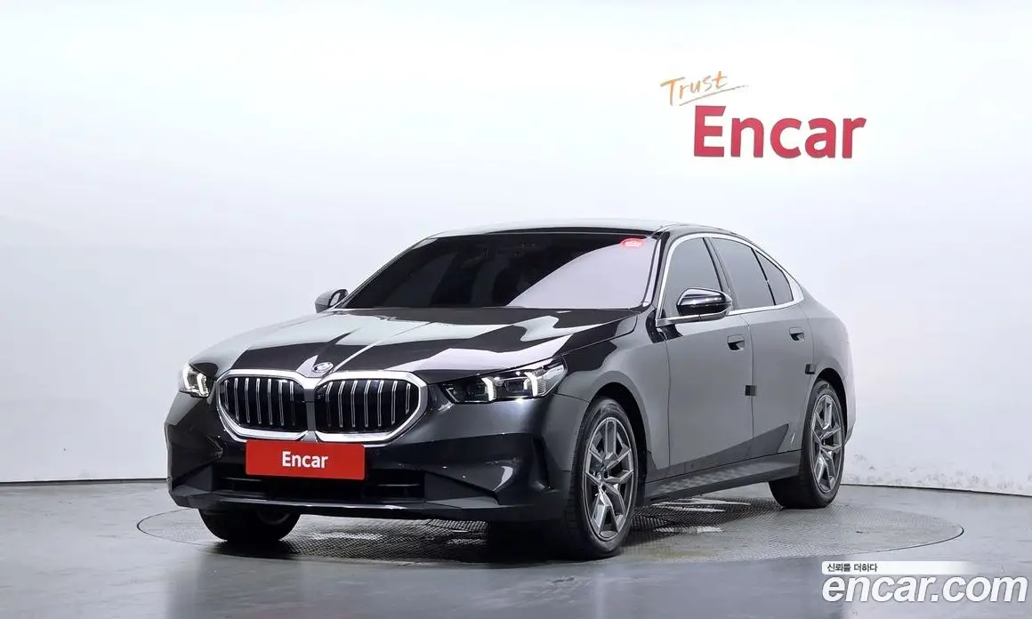 BMW 5 серия 2023 2.0 автомат (гидро), фото 1 BMW 5 серия 2023 2.0 автомат (гидро), фото 1