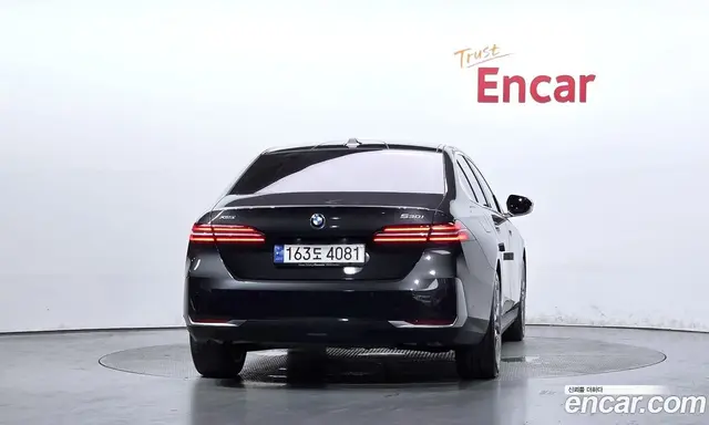 BMW 5 серия 2023 2.0 автомат (гидро), миниатюра 4 BMW 5 серия 2023 2.0 автомат (гидро), миниатюра 4