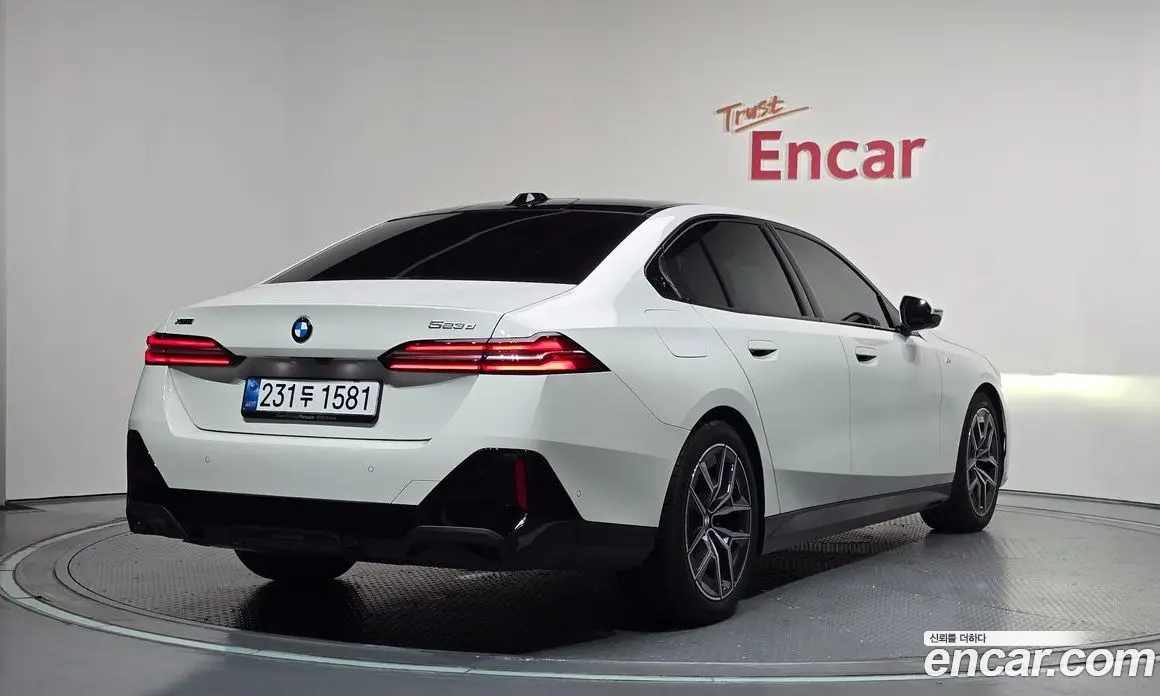 BMW 5 серия 2025 2.0 автомат (гидро), фото 2 BMW 5 серия 2025 2.0 автомат (гидро), фото 2