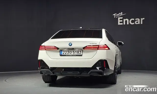BMW 5 серия 2025 2.0 автомат (гидро), миниатюра 4