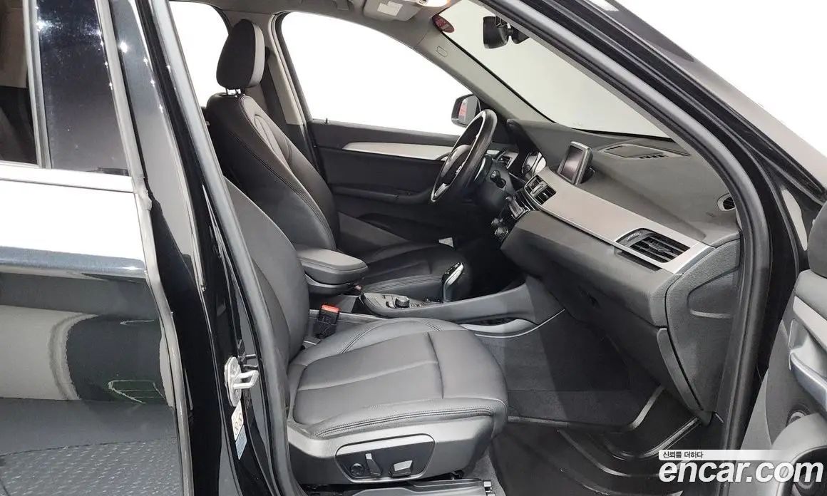 BMW X1 2019 2.0 автомат (гидро), фото 16 BMW X1 2019 2.0 автомат (гидро), фото 16