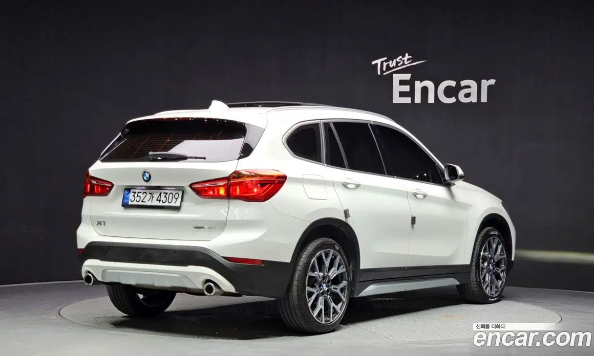 BMW X1 2022 2.0 автомат (гидро), фото 2 BMW X1 2022 2.0 автомат (гидро), фото 2