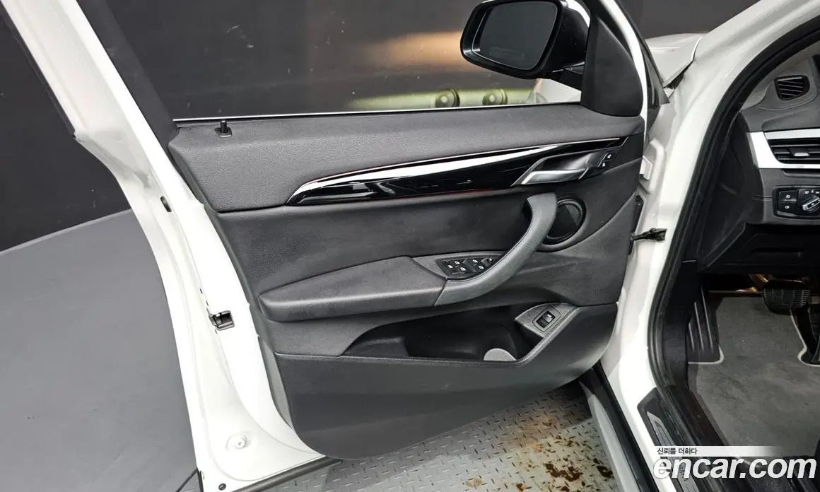 BMW X1 2022 2.0 автомат (гидро), фото 14 BMW X1 2022 2.0 автомат (гидро), фото 14
