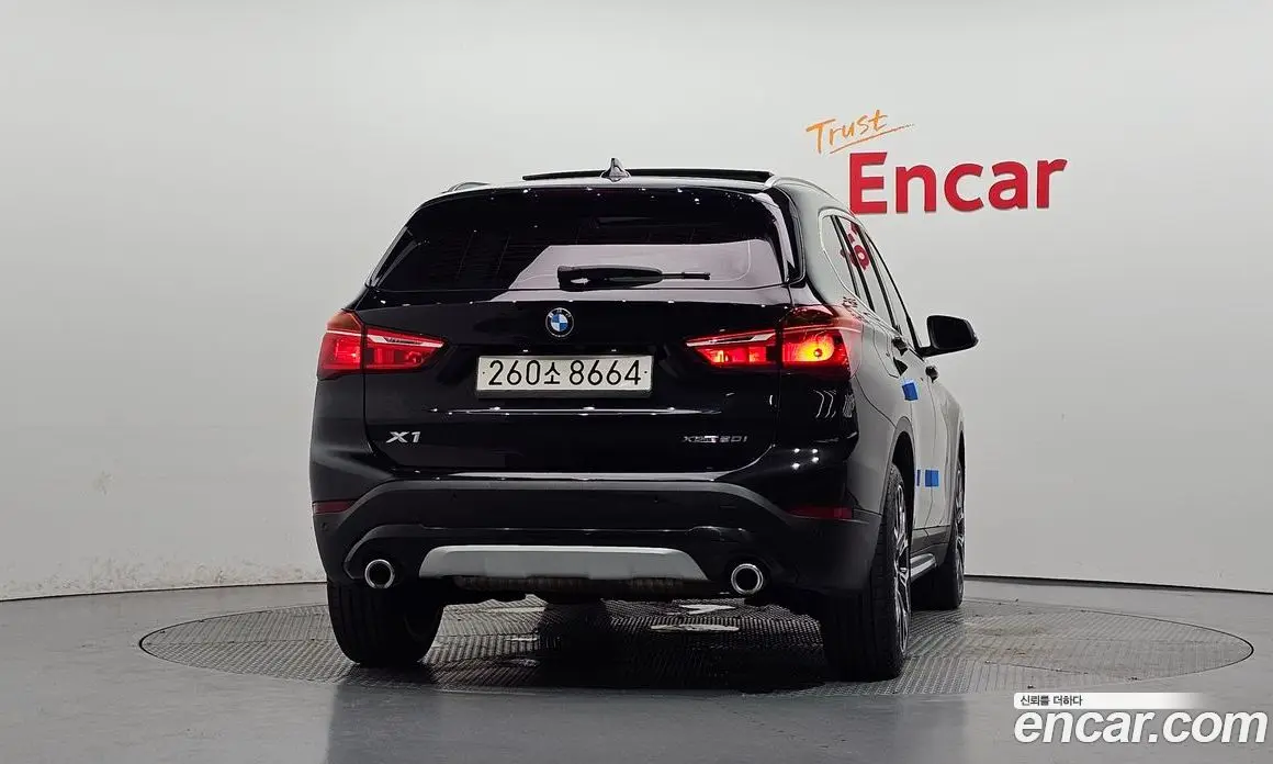 BMW X1 2022 2.0 автомат (гидро), фото 4