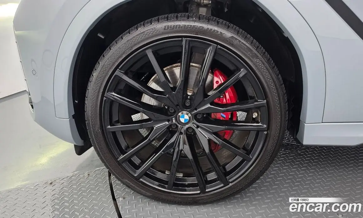 BMW X6 2024 3.0 автомат (гидро), фото 5