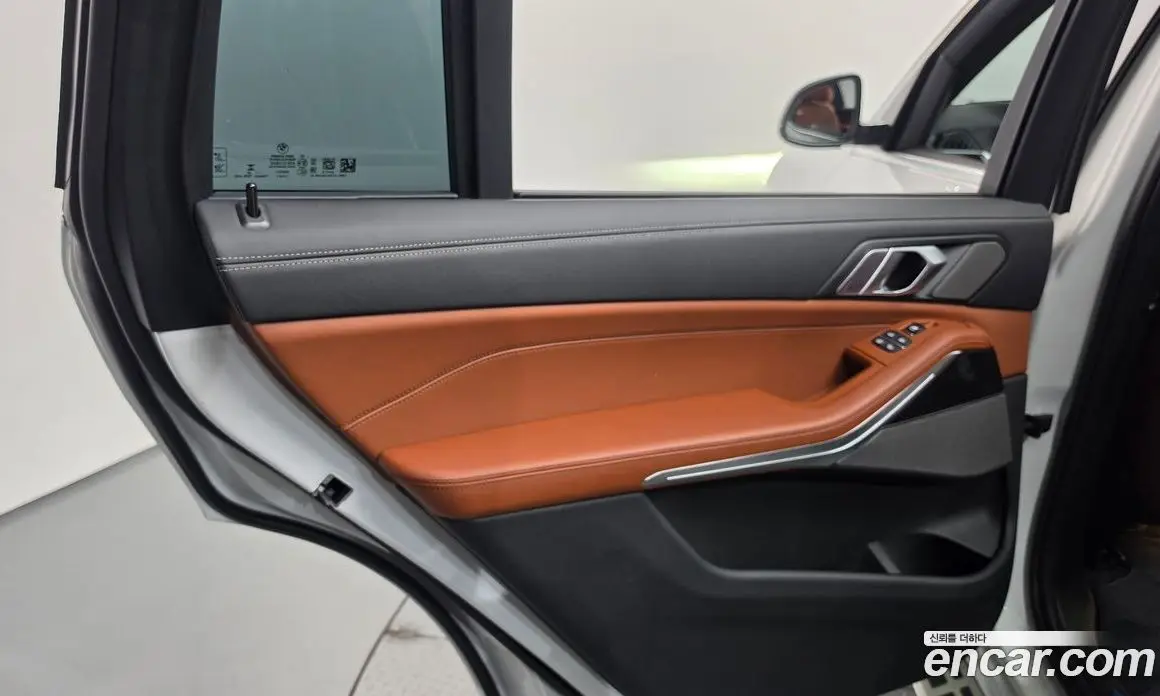 BMW X7 2025 3.0 автомат (гидро), фото 15