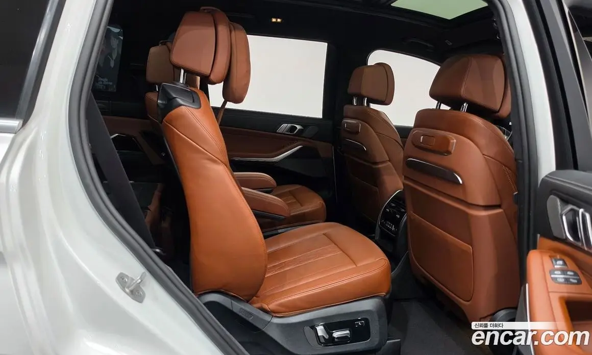 BMW X7 2025 3.0 автомат (гидро), фото 18