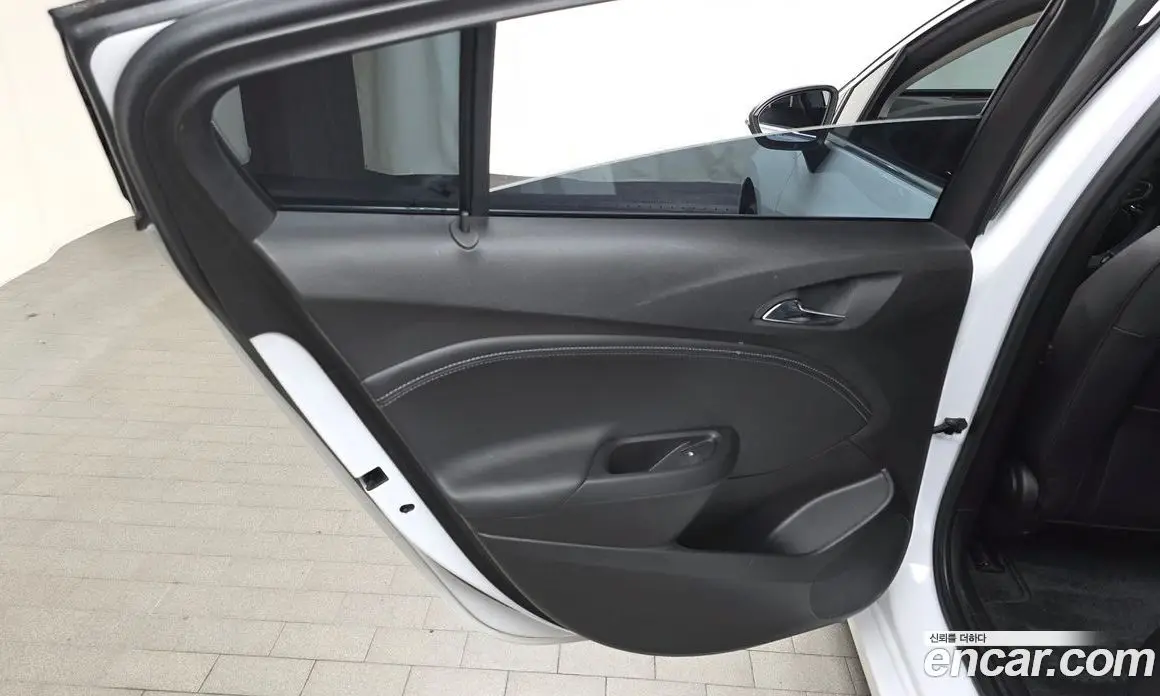 Chevrolet Cruze 2017 1.4 автомат (гидро), фото 15 Chevrolet Cruze 2017 1.4 автомат (гидро), фото 15