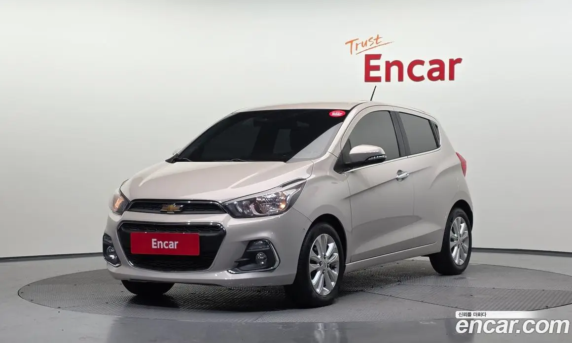 Chevrolet Spark 2016 1.0 автомат (гидро), фото 1