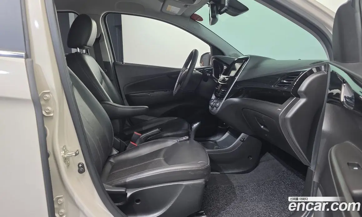 Chevrolet Spark 2016 1.0 автомат (гидро), фото 11