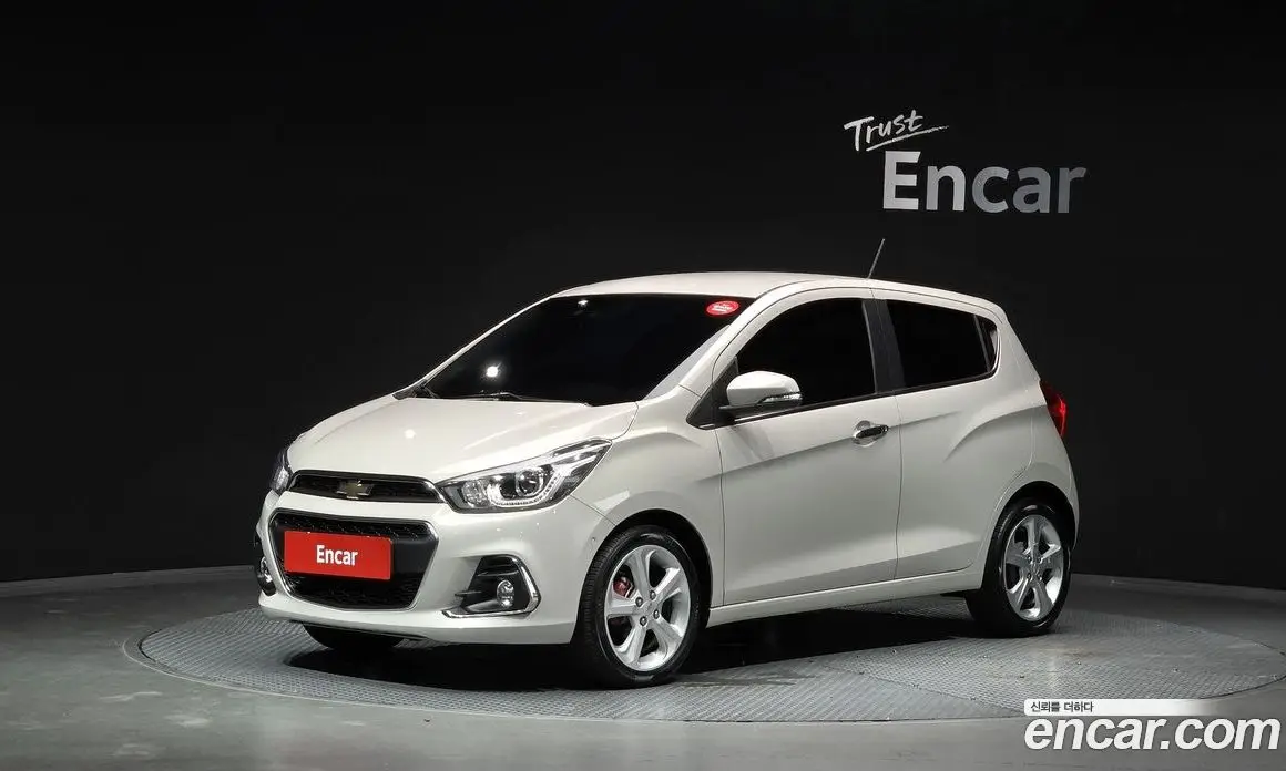 Chevrolet Spark 2016 1.0 автомат (гидро), фото 1