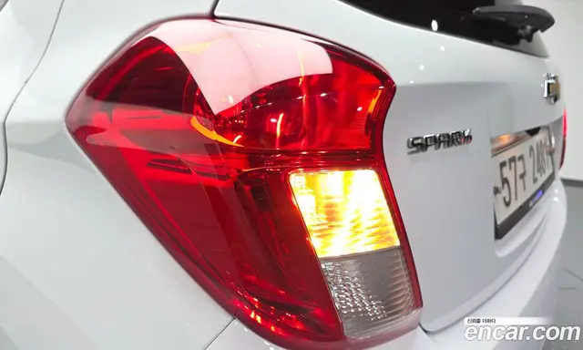 Chevrolet Spark 2017 1.0 автомат (гидро), миниатюра 9 Chevrolet Spark 2017 1.0 автомат (гидро), миниатюра 9