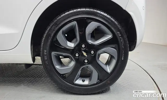 Chevrolet Spark 2021 1.0 автомат (гидро), миниатюра 7