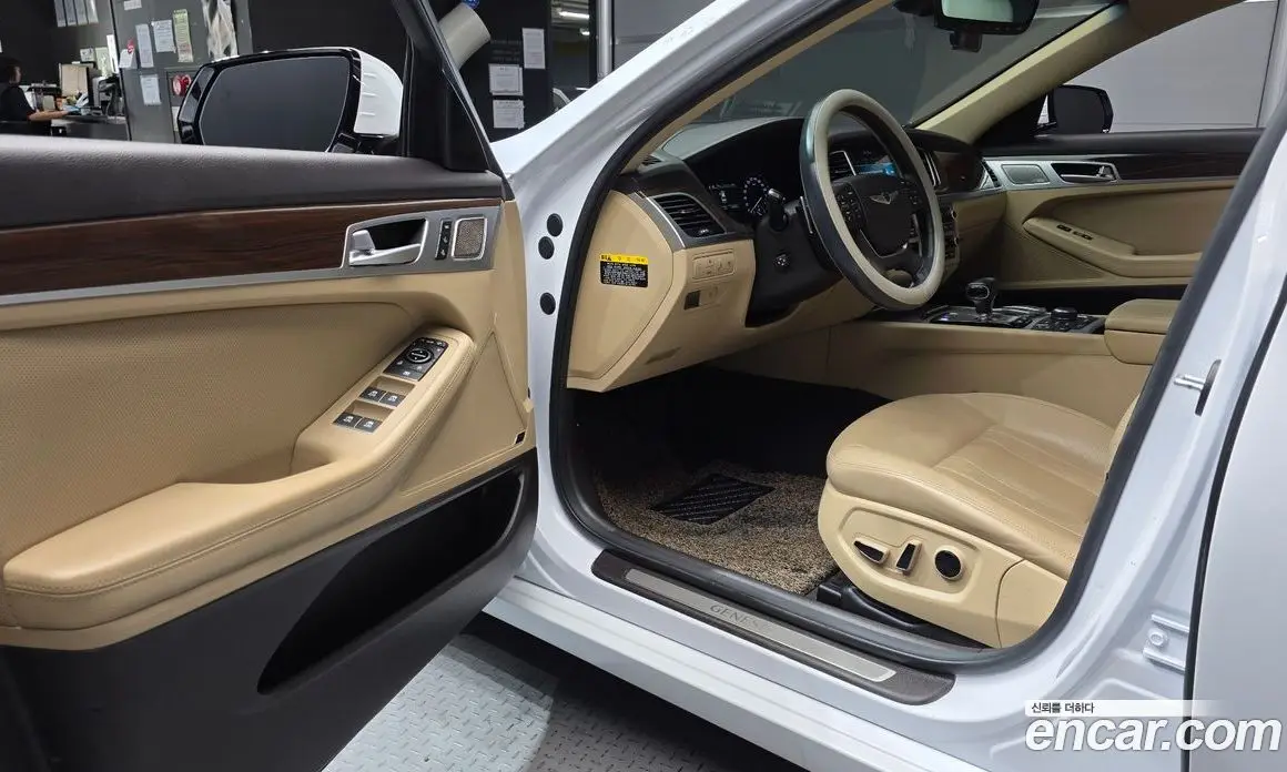 Genesis G80 2018 3.3 автомат (гидро), фото 13 Genesis G80 2018 3.3 автомат (гидро), фото 13