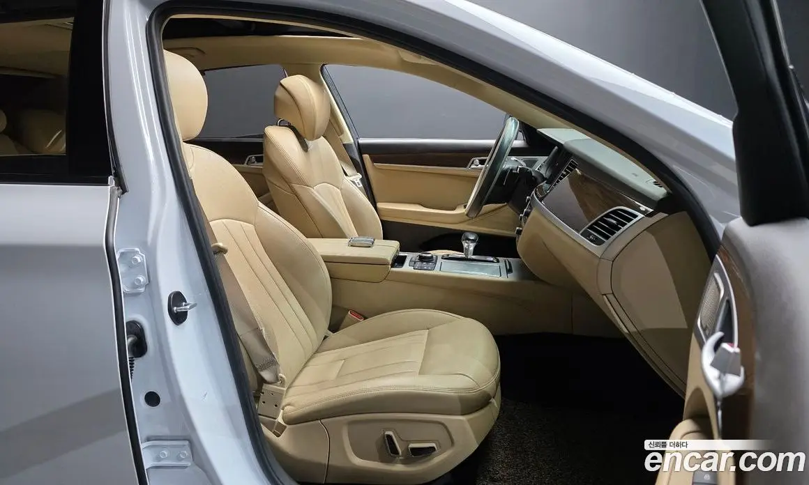 Genesis G80 2018 3.3 автомат (гидро), фото 16 Genesis G80 2018 3.3 автомат (гидро), фото 16
