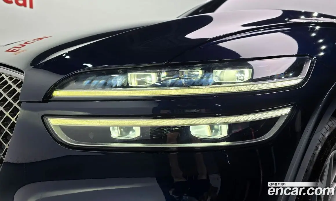 Genesis GV70 2021 2.5 автомат (гидро), фото 7 Genesis GV70 2021 2.5 автомат (гидро), фото 7