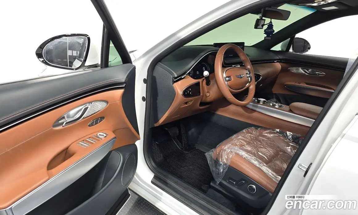 Genesis GV70 2022 2.5 автомат (гидро), фото 12 Genesis GV70 2022 2.5 автомат (гидро), фото 12