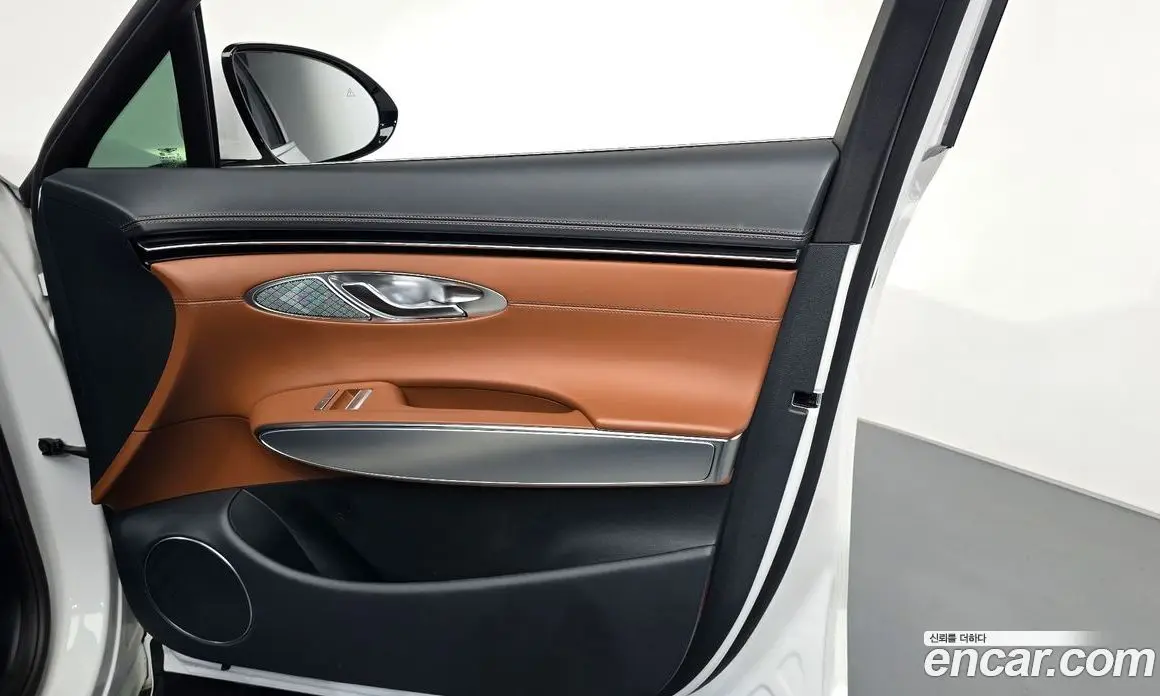 Genesis GV70 2022 2.5 автомат (гидро), фото 13 Genesis GV70 2022 2.5 автомат (гидро), фото 13