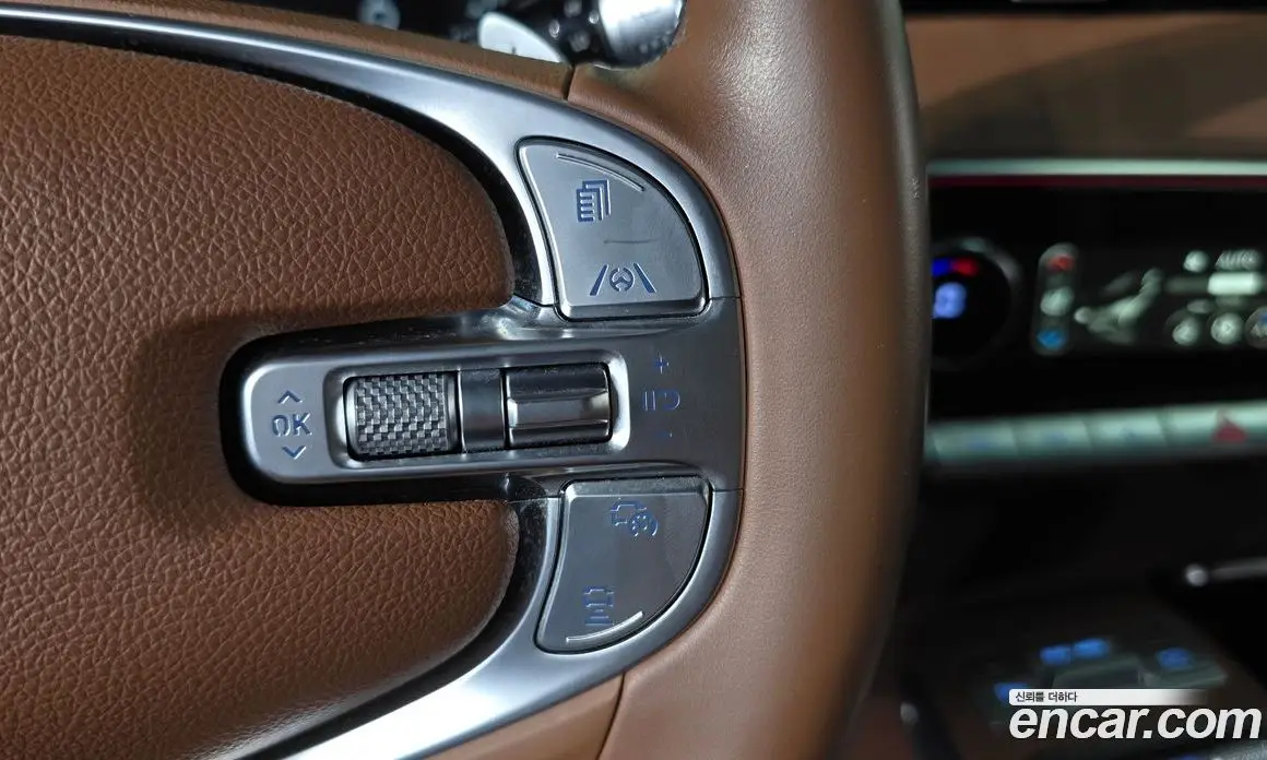 Genesis GV70 2022 2.5 автомат (гидро), фото 20 Genesis GV70 2022 2.5 автомат (гидро), фото 20