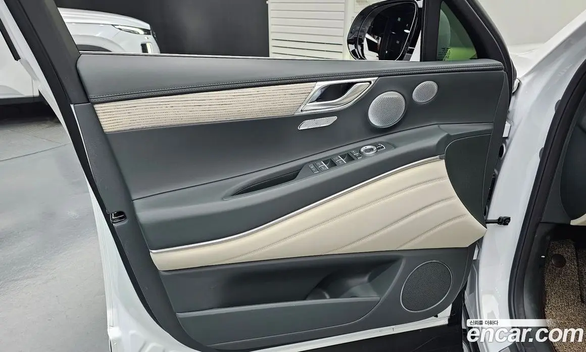 Genesis GV80 2025 2.5 автомат (гидро), фото 13