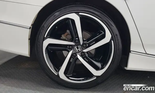 Honda Accord 2018 2.0 автомат (гидро), миниатюра 6 Honda Accord 2018 2.0 автомат (гидро), миниатюра 6