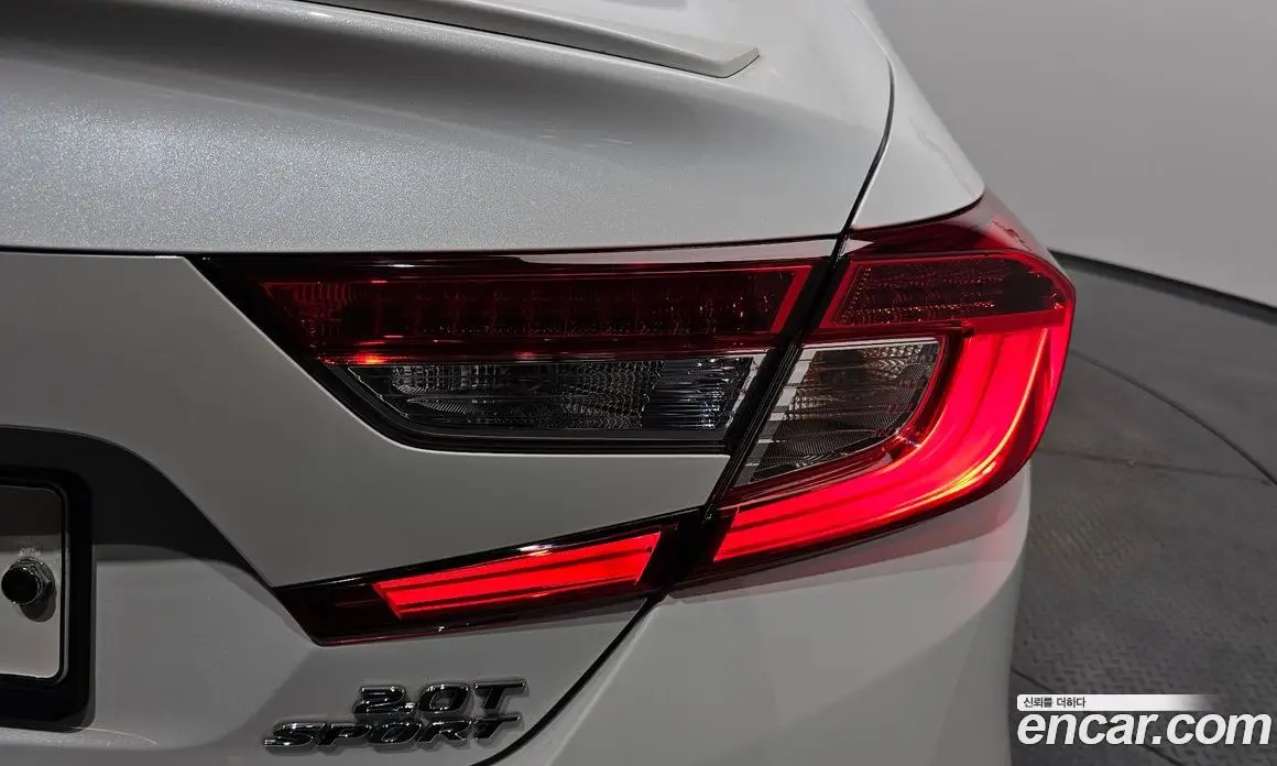 Honda Accord 2018 2.0 автомат (гидро), фото 8 Honda Accord 2018 2.0 автомат (гидро), фото 8